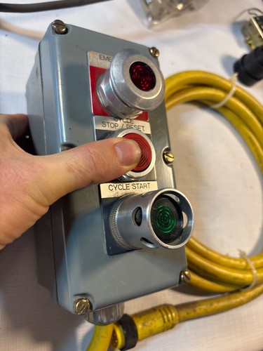 Push Button Station - Picture 4 of 4