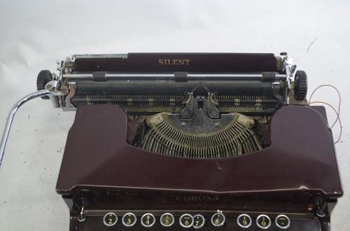 1935 Smith Corona Silent Flat Top Typewriter Maroon NOT TESTED AS PICTURED DENT - Picture 8 of 14