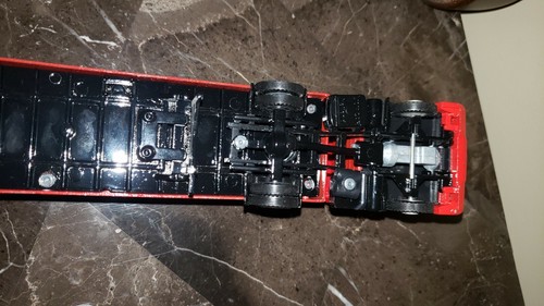 Lion Car 1/50 scale McDonalds Truck - Picture 4 of 11