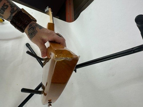 B-Stock Tamaño Completo Mano Derecha Estilo Roca Eléctrico 6 Cuerdas Madera Maciza Perno Cuello - Imagen 12 de 13