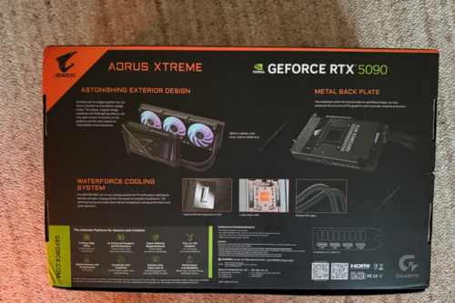 Gigabyte AORUS GeForce RTX 5090 XTREME WATERFORCE W 32G PCI-E Graphics Card - Picture 2 of 6
