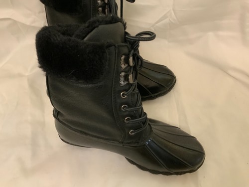 Steve Madden Black Rubber / Faux Fur Duck Boot Size 8 - Picture 5 of 11