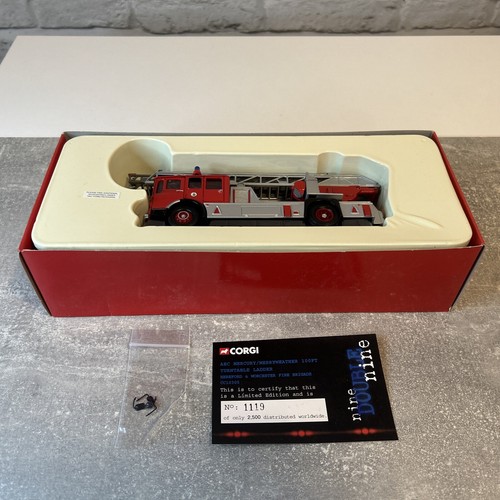 Corgi CC10305 AEC Merryweather Hereford & Worcester Fire Brigade, 1/50 - Picture 3 of 9
