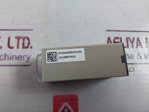 OMRON H3Y-2 Timer Relay With Base - Picture 9 of 13