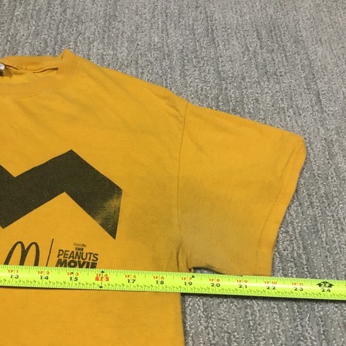 McDonalds Shirt Mens Medium Yellow Short Sleeve Graphic The Peanuts Movie Logo - Picture 10 of 17