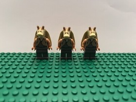 LEGO Star Wars Jar Jar Binks Minifigures Lot of 3 - (Set 7929)