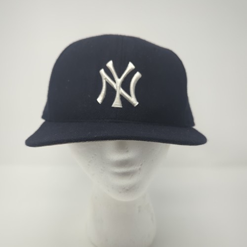 Tommy John signierte Autogramm Yankees Mütze, Hole in Hat - Bild 2 von 13