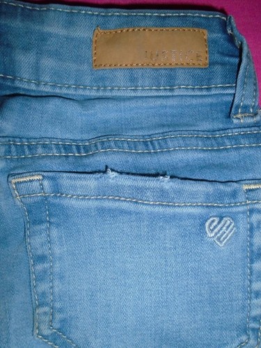 Girls Size 8 SLIM Justice Jeans Distressed Raw Hem Light Wash 2020 Line VGUC - Picture 8 of 8