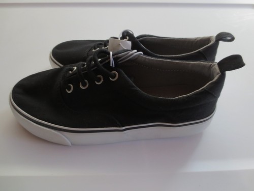 NEW Boy Kids Size 11 OLD NAVY Canvas Black Shoes Sneakers NWT!! Cute - Picture 1 of 4