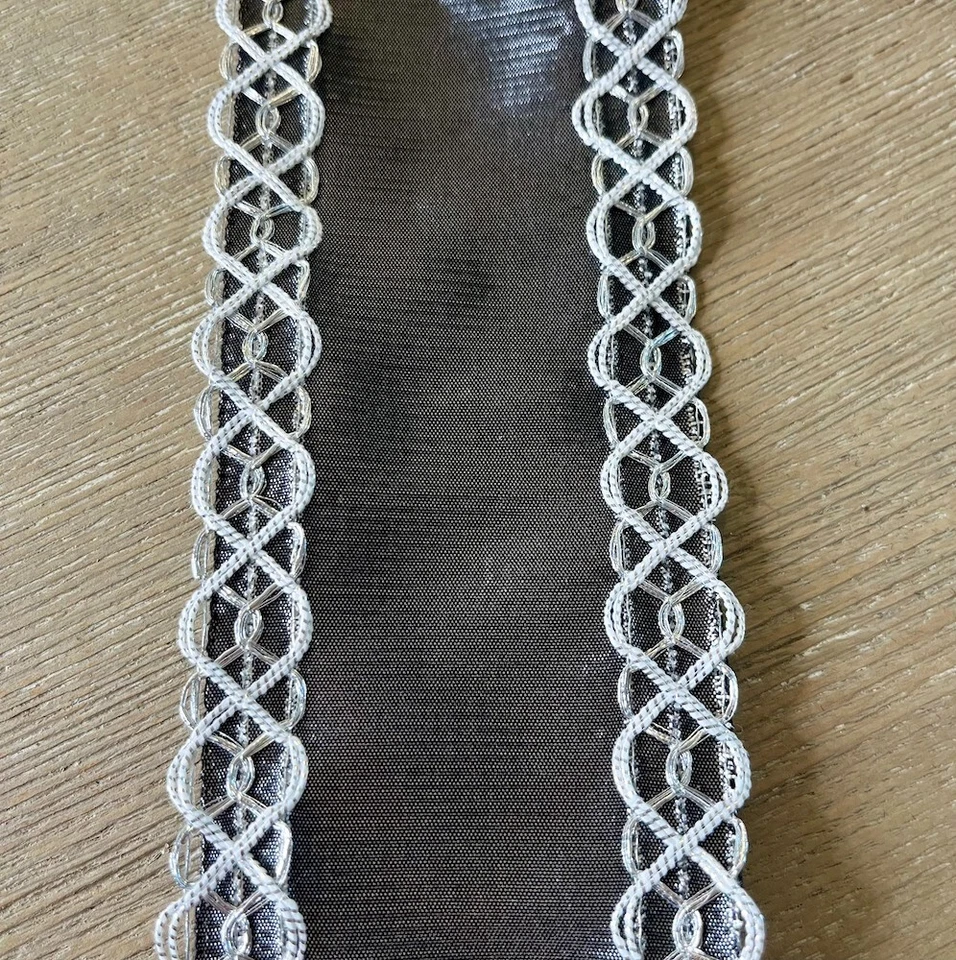 12 x Rolls Silver Grey and White roll of wire edge ribbon 6cm x 9 meters - Image 4 of 4