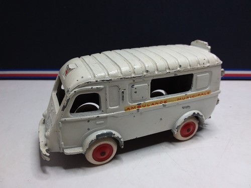 CIJ ANCIEN 3.61 RENAULT GOELETTE 1000KG  AMBULANCE MUNICIPALE ETAT CORRECT  mon - Imagen 1 de 7