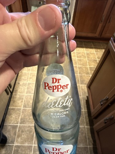 Dr Pepper Dietetic ACL Soda Bottle 12 Oz - Picture 2 of 14