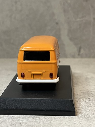 Kyosho 1/64 Volkswagen Type 2 Van 2007 Circle K Sunkus - Picture 4 of 10