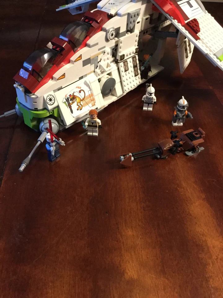 LEGO Star Wars: Republic Gunship (7676) & General Grealous Starfighter (7656) - Изображение 2 из 4