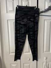 Size Xl Offline by Aerie Real Me 7/8 High Rise Leggings Black Camo Women’s EUC