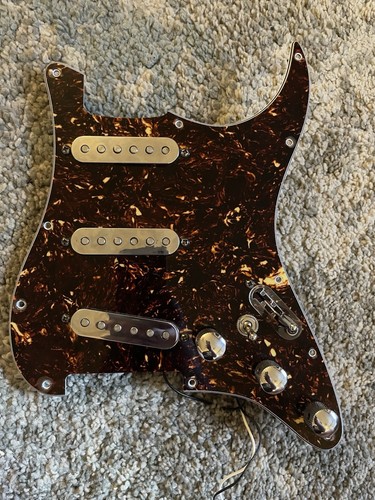 Fender Mim Loaded Custom Pickguard