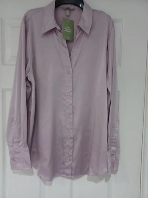 H&M Ladies lilac satin long sleeve Blouse Shirt ooen neck Size Large New defect - Image 1 of 4