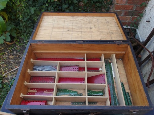 Lote de trabajo Meccano vintage con caja de almacenamiento de madera - Imagen 11 de 24