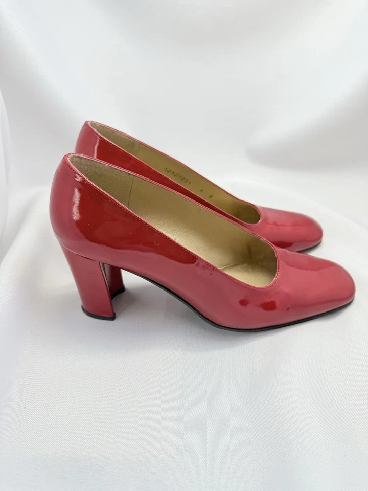 Zapatos de salón Stuart Weitzman charol rojo talla 6 hechos en España tacón de 3" Foto 3 de 4