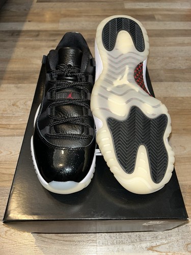 Air Jordan 11 Retro Low 72-10 - Foto 5 di 6