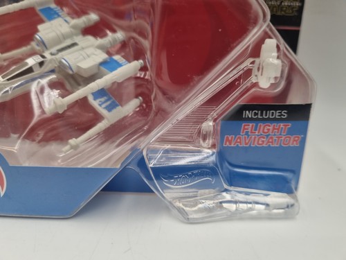 Hot Wheels Star Wars - First Order Transporter vs X-Wing Fighter Vehicles CKJ81 - Picture 5 of 9