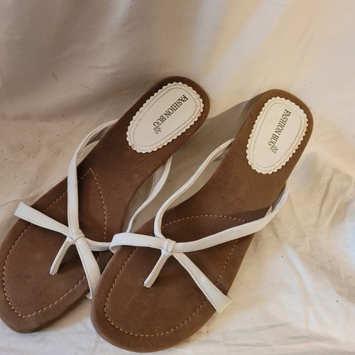 Damenschuhe Sandalen braun-weiß von Fashion Bug Größe 9, neu - Bild 3 von 5