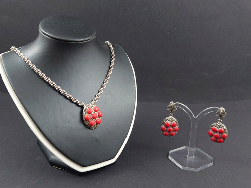 Schönes Schmuck-Set, rote Koralle auf 925er Silber, Anhänger und Ohrringe - Bild 1 von 7