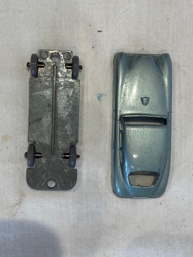 Matchbox No 53a Aston Martin DB2-4 Mk.1 (1958) - Picture 12 of 12