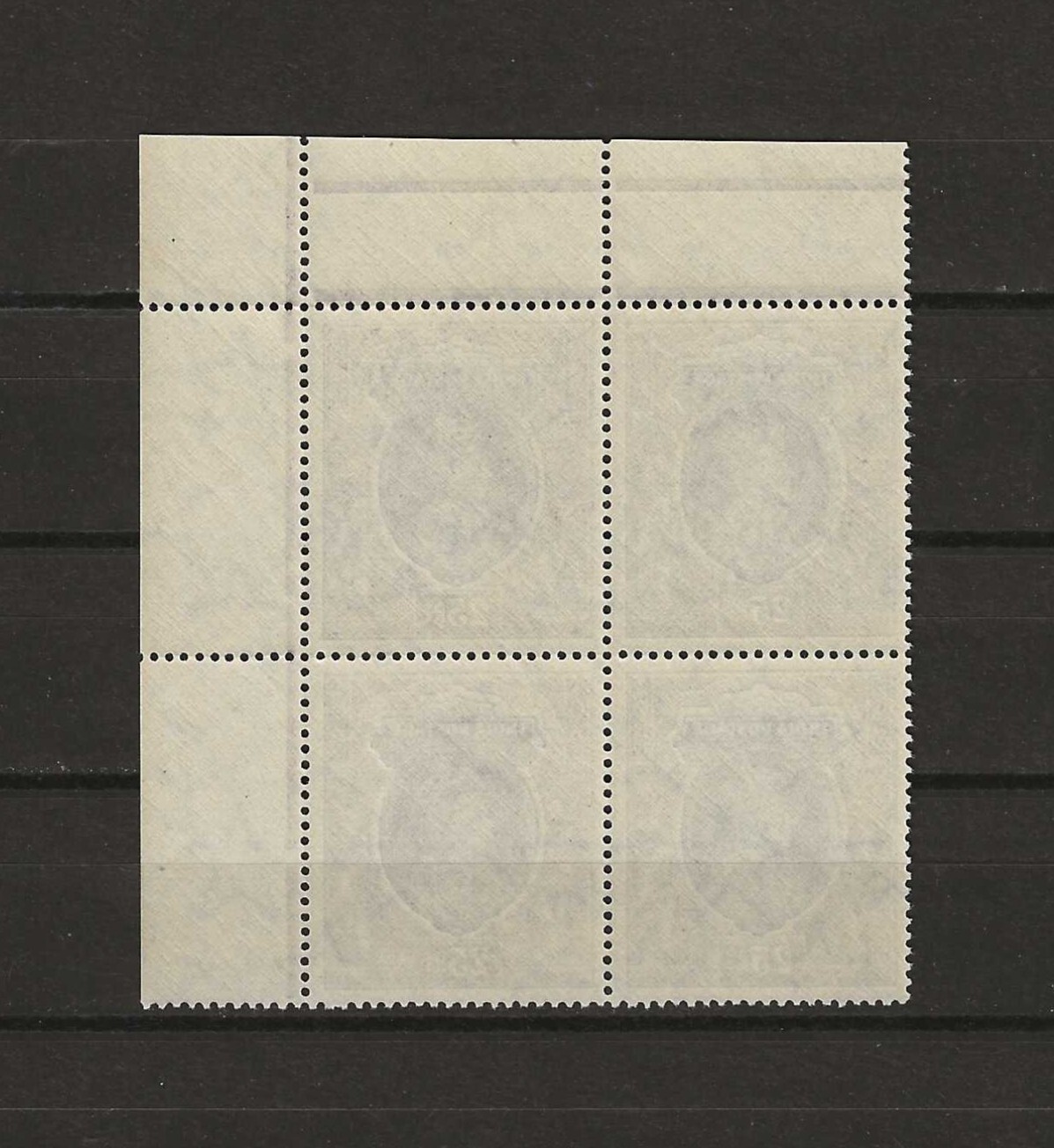 Foto 2 di 2