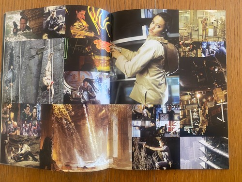 TOMB RAIDER 2 Japan program pamphlet pressbook x2 Angelina JOLIE Gerard BUTLER - Picture 10 of 15