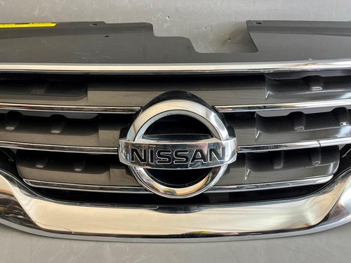 OEM 2010-2012 Nissan Altima Sedan Black and Chrome Grille w/ Emblem 62070ZX00A - Bild 4 von 12
