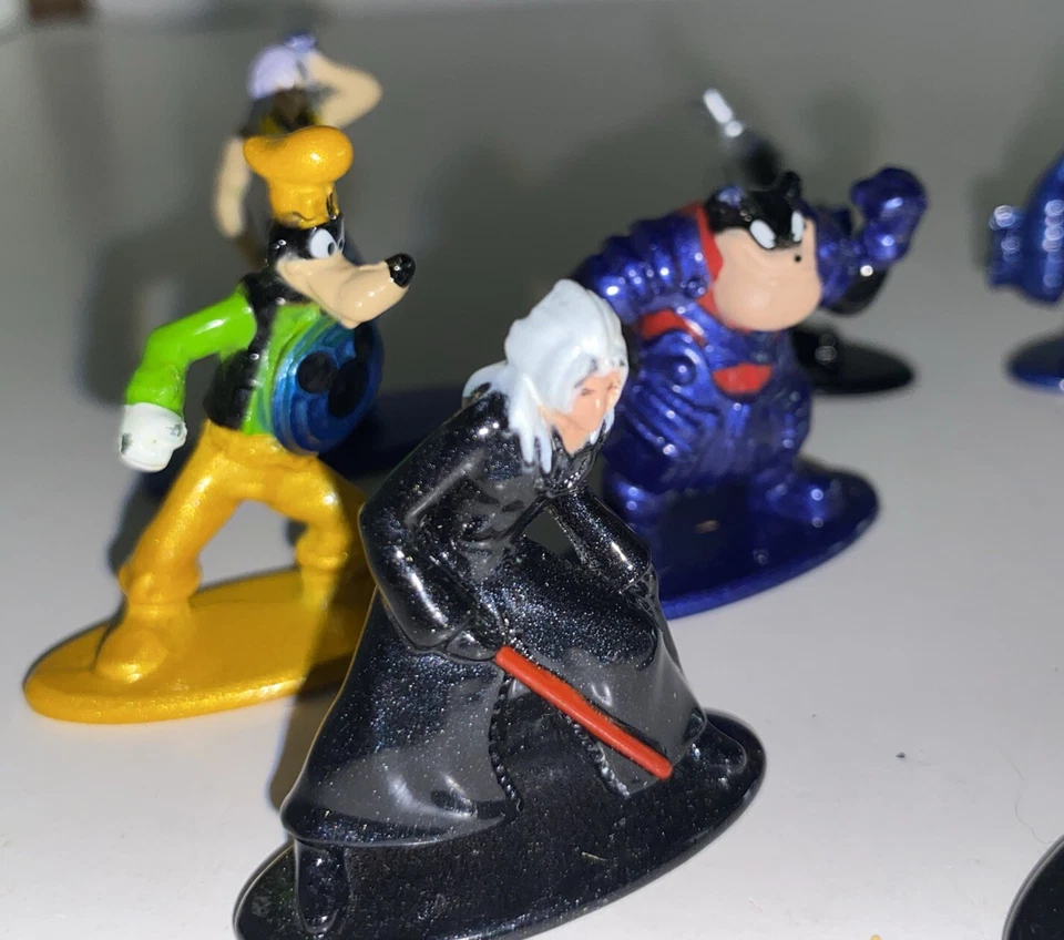 Lote de 19 mini figuras de metal fundido a presión Jada Toys Disney y más Foto 2 de 4