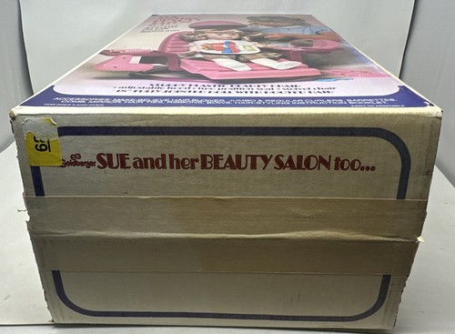 VTG EEGEE Eugene Goldberger Doll Sue & Her beauty Salon Too New NRFB HTF - Picture 5 of 6