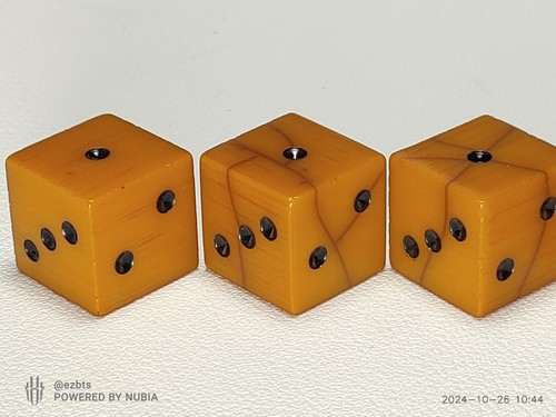 11/16" Bakelite Catalin Orange Carved Crackled Spot Dice 1930s Fresh PiPs Crisp - Picture 10 of 16