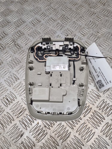 VOLVO V40 INTERIOR LIGHT 31268141 2012-2020 - Picture 3 of 7