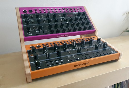 Behringer Crave, Edge & Spice - Eiche furniert Dual MDF Ständer aus Synthesizern und Holz - Bild 4 von 6