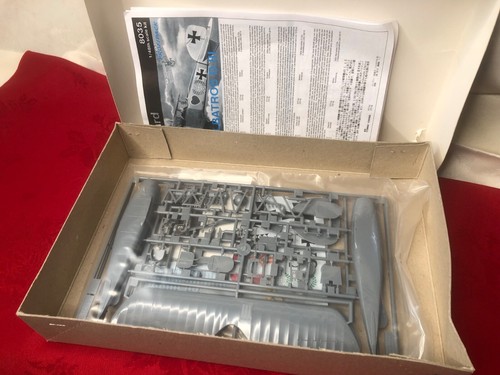 NOS New Old Stock Eduard 1/48 WW I German Aircraft Albatros D. III kit 8035 - Picture 5 of 6