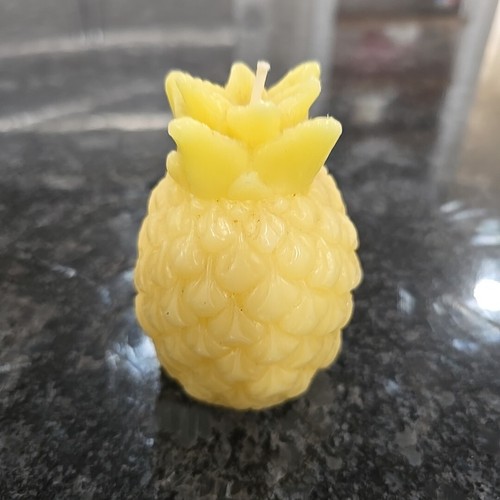 Small Yellow Pineapple Shapped Candle - Picture 4 of 16