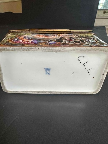 ANTIKE ITALIENISCHE CAPODIMONTE PORZELLAN TISCHSCHATULLE 19. JH. - Bild 6 von 8