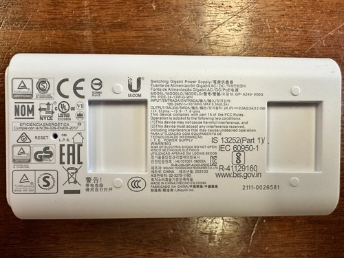 UniFi 24V 12Watts 0.5A Gigabit PoE Power Injector GP-A240-050G - Picture 3 of 5