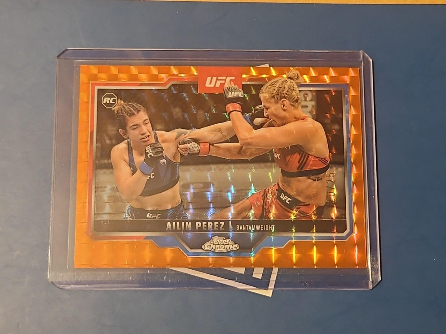 2025 Topps Chrome UFC Ailin Perez Orange Geometric Rookie Refractor /25 #111