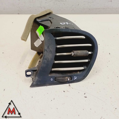 Bocchetta aria destra 735566799 per FIAT 500X MK1 2014-2018 usato (110118) - Picture 8 of 8