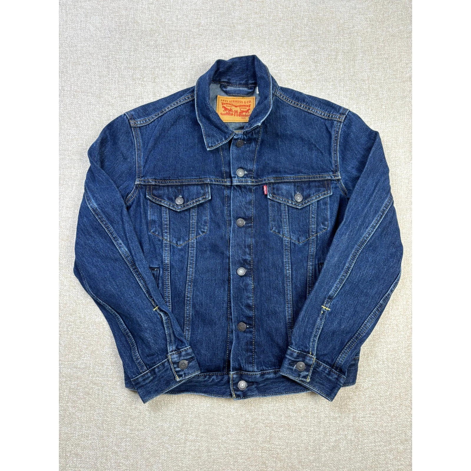 Levis Mens Dark Wash Denim Trucker Jacket Blue Button Front Size S E1-386