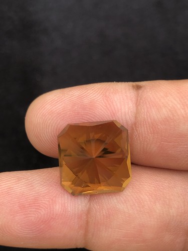 13.15 Carat Beautiful Fancy Cut Citrine from Brazil for jewellery, for ring - Picture 6 of 6