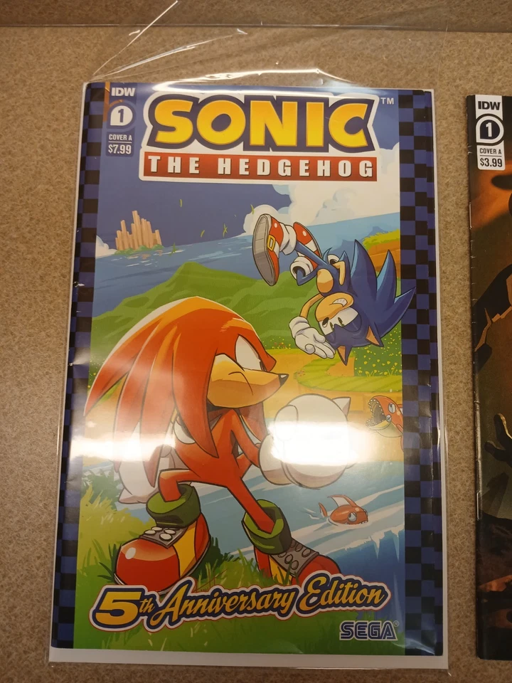Sonic The Hedgehog Adventure/IDW Comic Graphic Novel Lot - Image 3 of 4