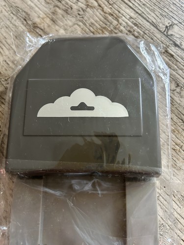 Stampin Up! Large Scalloped Tag / Label / Topper Card Crafting Punch ~ New - Picture 2 of 4