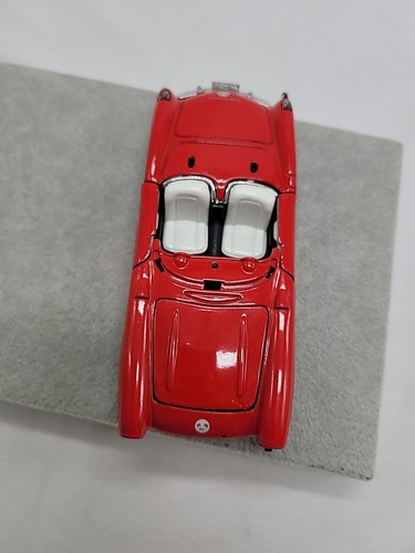 Road Tough 1957 Chevrolet Corvette Red Convertible 1/18 Scale Die Cast Used - Picture 4 of 23