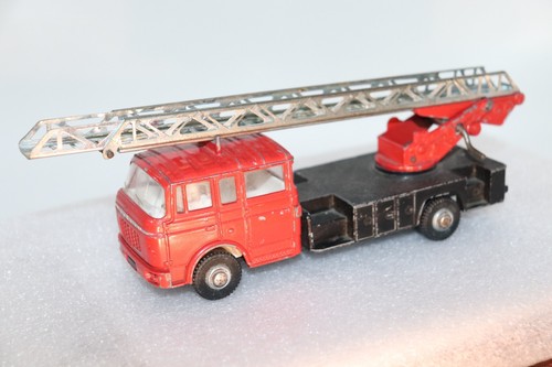 Scarce Black Platform Dinky Supertoys No. 956 Turntable Fire Escape Engine - Picture 2 of 23