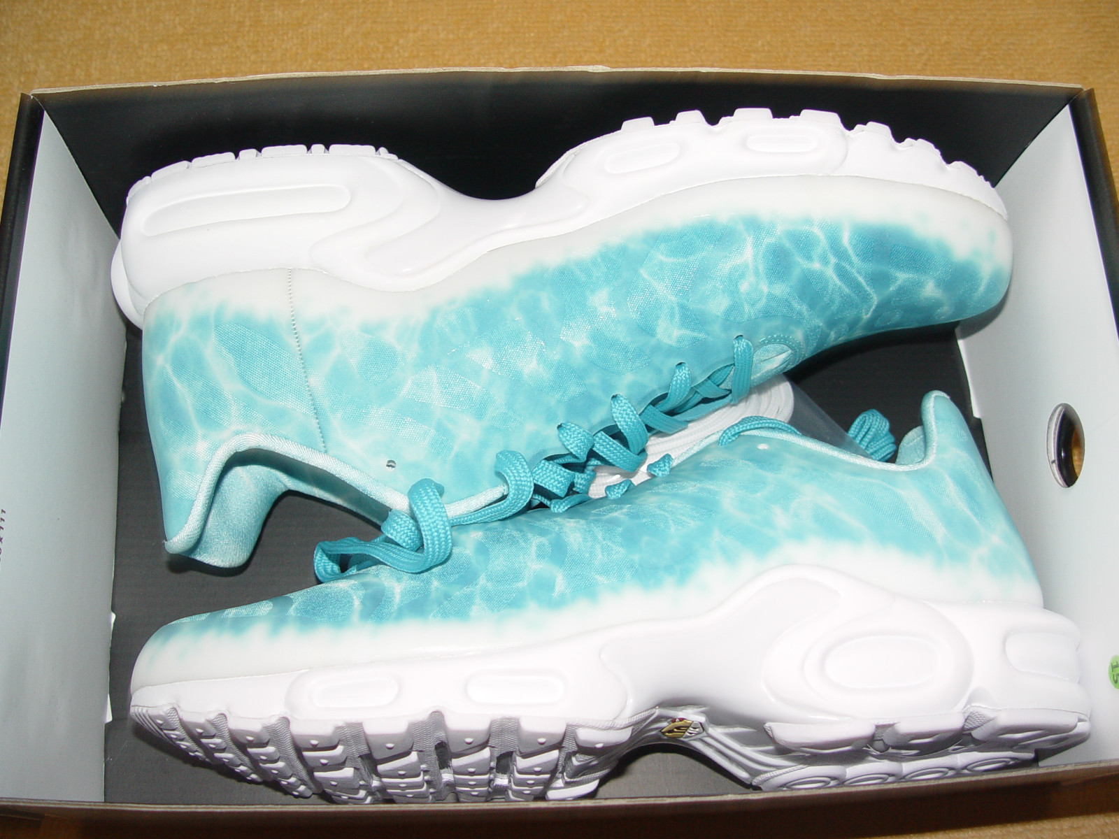 NEW NIKE AIR MAX PLUS GPX PREMIUM SP 899595-301 SIZE 42,5 BW ZERO SB VAPORMAX KD NEW NIKE AIR MAX PLUS GPX PREMIUM SP 899595-301 SIZE 42,5 BW ZERO SB VAPORMAX KD