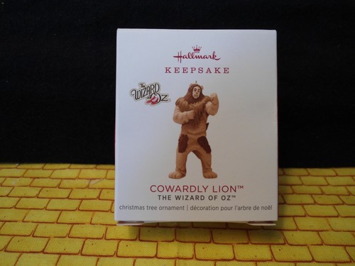 Hallmark KEEPSAKE The Wizard of Oz Miniature Cowardly Lion 2018 - Picture 3 of 8
